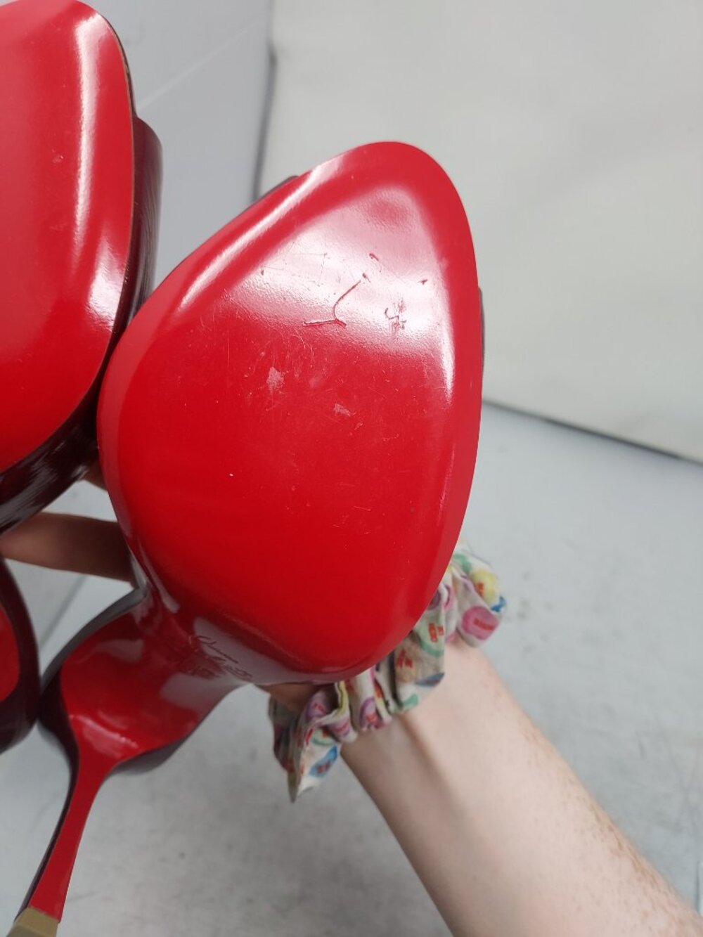 CHRISTIAN LOUBOUTIN Me Dolly Patent Red Burgundy Mule Sandal - Picture 6 of 13